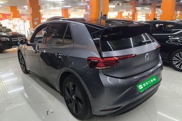 Volkswagen ID.3 2024, 34800 км, за 14023 USD