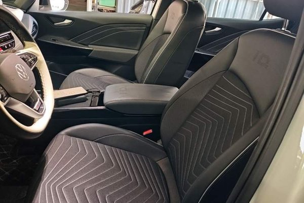 Volkswagen ID.3 2024, 50800 км, за 13490 USD - фото 17