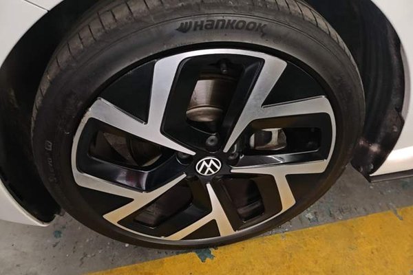 Volkswagen ID.3 2024, 50800 км, за 13490 USD - фото 10
