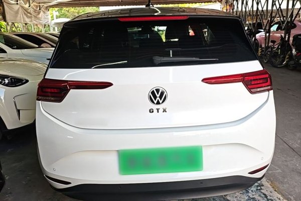 Volkswagen ID.3 2024, 50800 км, за 13490 USD