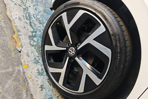 Volkswagen ID.3 2024, 50800 км, за 13490 USD - фото 11