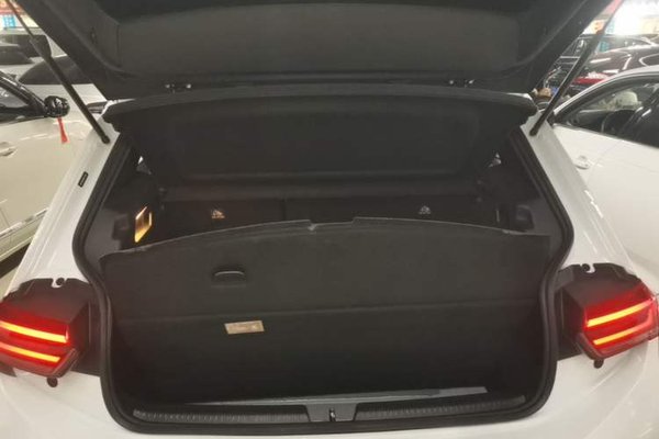 Volkswagen ID.3 2024, 57600 км, за 13298 USD - фото 22
