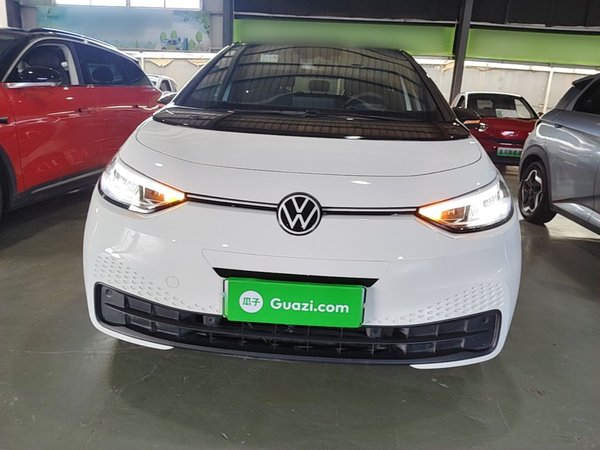 Volkswagen ID.3 2024, 59500 км, за 14156 USD