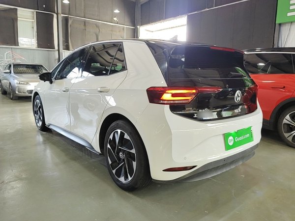 Volkswagen ID.3 2024, 59500 км, за 14156 USD
