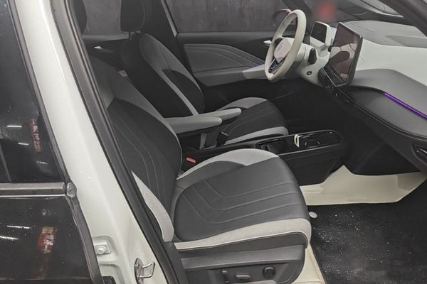 Volkswagen ID.3 2025, 6500 км, за 16367 USD - фото 23
