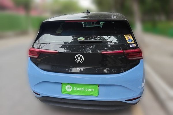 Volkswagen ID.3 2025, 20099 км, за 14643 USD