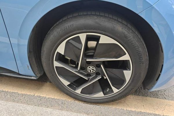 Volkswagen ID.3 2025, 20099 км, за 14643 USD - фото 8