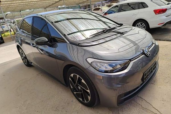 Volkswagen ID.3 2025, 22799 км, за 16810 USD