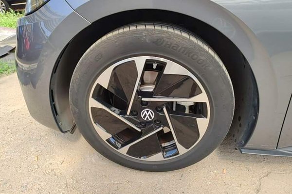 Volkswagen ID.3 2025, 22799 км, за 16810 USD - фото 8