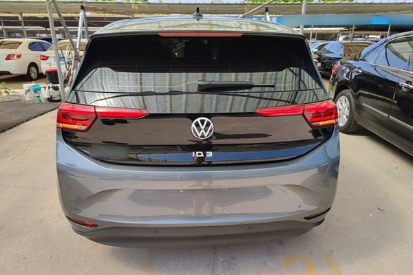 Volkswagen ID.3 2025, 22799 км, за 16810 USD