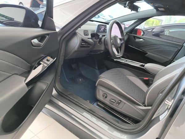 Volkswagen ID.3 2025, 22400 км, за 14817 USD - фото 19
