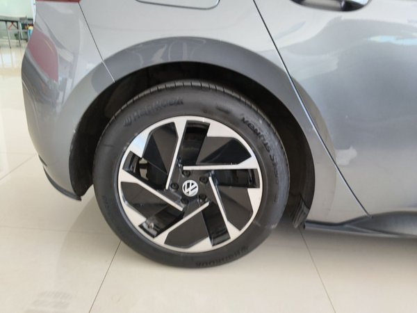 Volkswagen ID.3 2025, 22400 км, за 14817 USD - фото 10