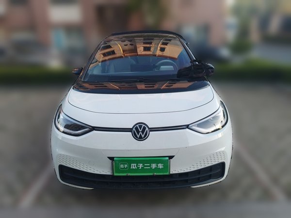 Volkswagen ID.3 2025, 12600 км, за 16343 USD
