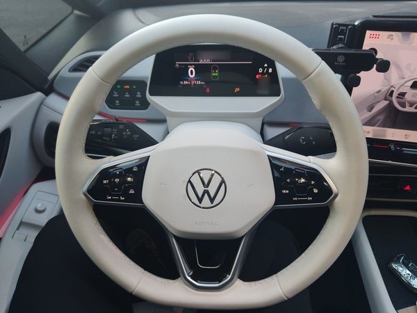 Volkswagen ID.3 2025, 12600 км, за 16343 USD - фото 11