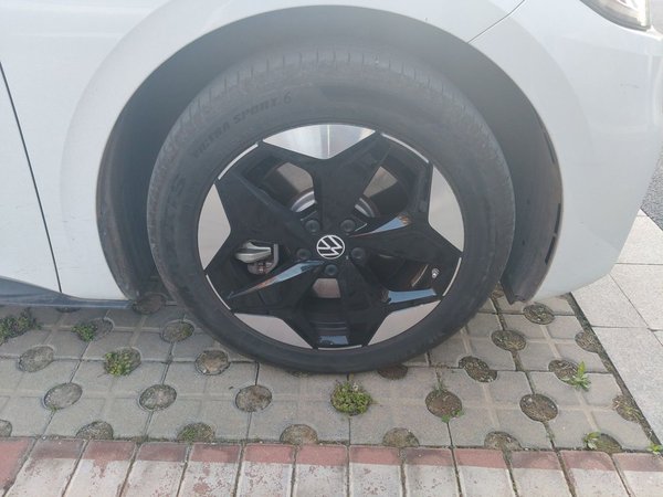 Volkswagen ID.3 2025, 12600 км, за 16343 USD - фото 8
