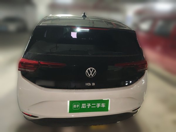 Volkswagen ID.3 2025, 25000 км, за 15104 USD
