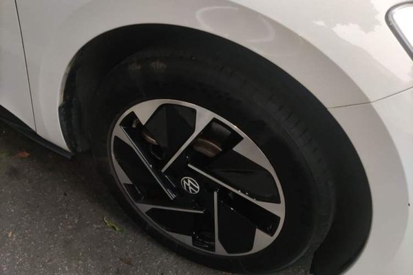 Volkswagen ID.3 2025, 35800 км, за 14449 USD