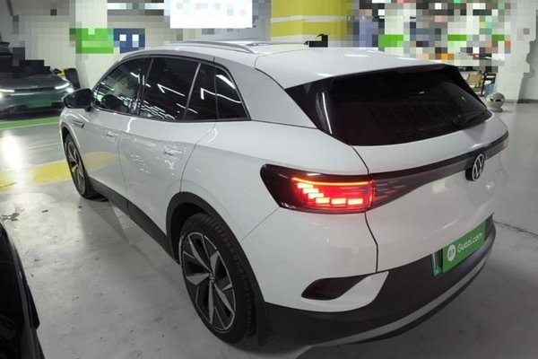 Volkswagen ID.4 CROZZ 2021, 82400 км, за 15185 USD