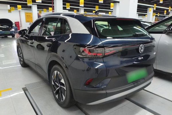 Volkswagen ID.4 CROZZ 2025, 7300 км, за 18298 USD
