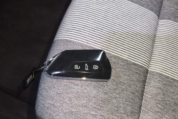 Volkswagen ID.4 CROZZ 2025, 7300 км, за 18298 USD - фото 12