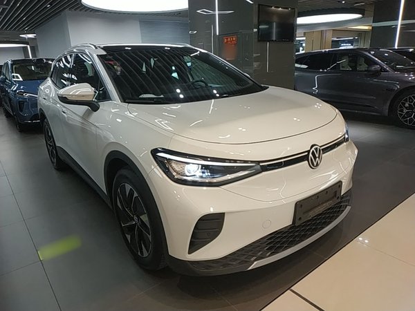 Volkswagen ID.4 CROZZ 2025, 3100 км, за 18067 USD