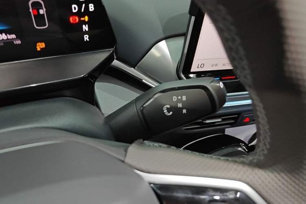 Volkswagen ID.4 CROZZ 2025, 5000 км, за 18054 USD