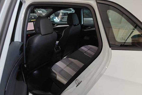 Volkswagen ID.4 CROZZ 2025, 5000 км, за 18054 USD - фото 7