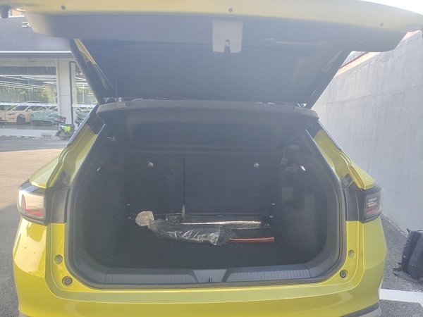 Volkswagen ID.4 X 2021, 60300 км, за 14841 USD - фото 22