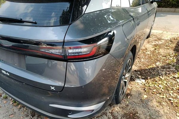 Volkswagen ID.4 X 2022, 47000 км, за 15214 USD - фото 9