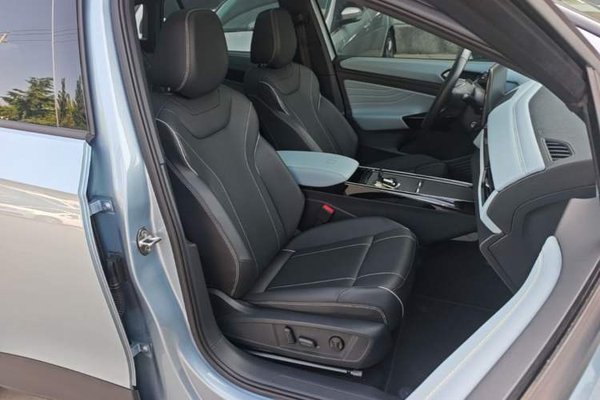 Volkswagen ID.4 X 2023, 28200 км, за 18323 USD - фото 23