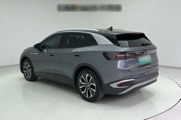 Volkswagen ID.4 X 2023, 29500 км, за 17541 USD