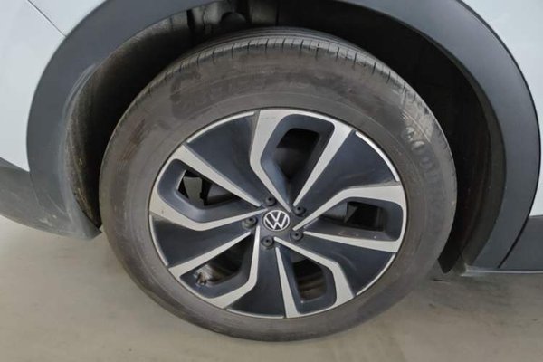 Volkswagen ID.4 X 2023, 79200 км, за 13960 USD - фото 11