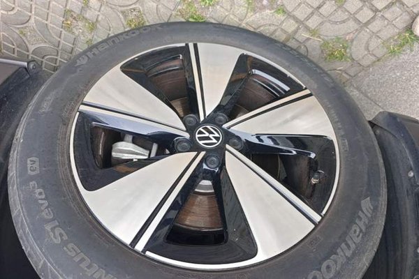 Volkswagen ID.4 X 2025, 14100 км, за 16014 USD - фото 8