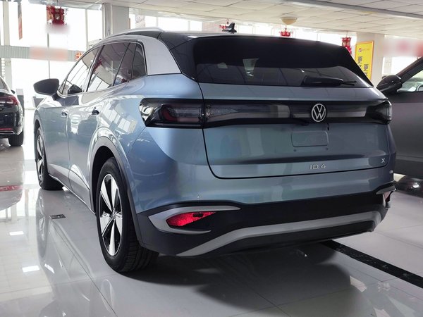 Volkswagen ID.4 X 2025, 15000 км, за 15924 USD
