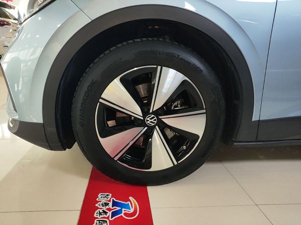 Volkswagen ID.4 X 2025, 15000 км, за 15924 USD - фото 8