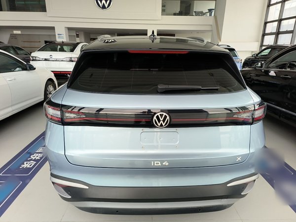 Volkswagen ID.4 X 2025, 19900 км, за 16639 USD