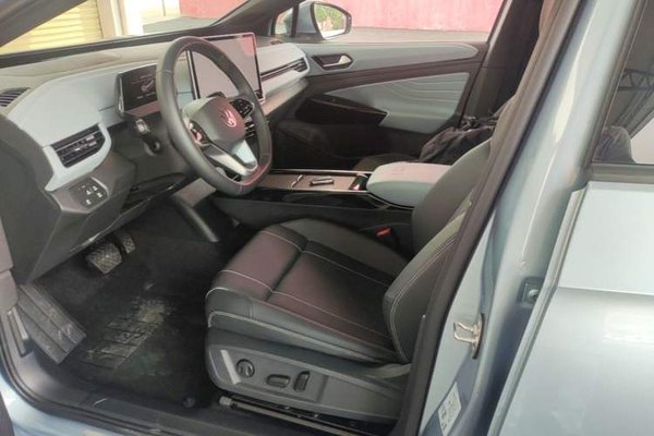 Volkswagen ID.4 X 2025, 21500 км, за 16557 USD - фото 12