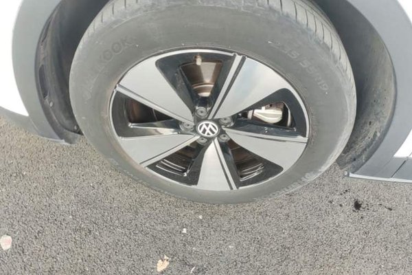 Volkswagen ID.4 X 2025, 20099 км, за 16557 USD - фото 8