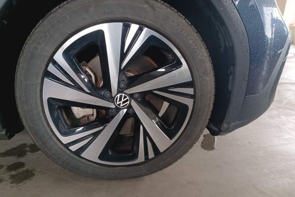 Volkswagen ID.6 CROZZ 2021, 118700 км, за 19236 USD - фото 8