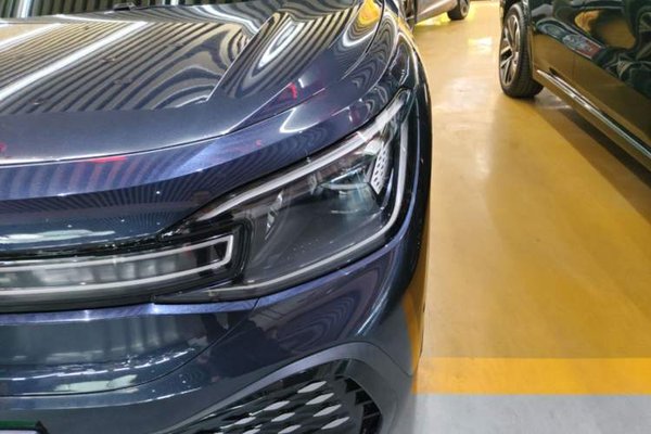 Volkswagen ID.6 CROZZ 2022, 64000 км, за 20986 USD - фото 9