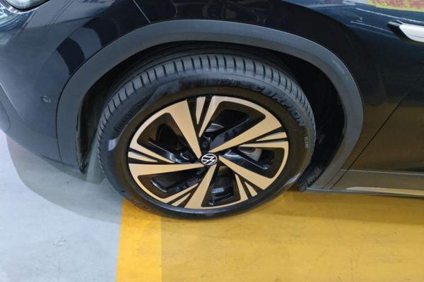 Volkswagen ID.6 CROZZ 2022, 64000 км, за 20986 USD - фото 8