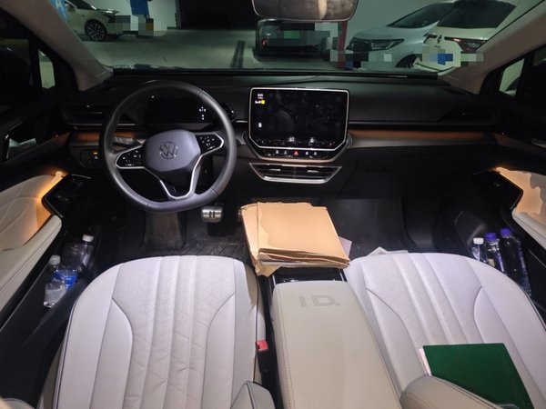 Volkswagen ID.6 X 2023, 8500 км, за 22796 USD - фото 10