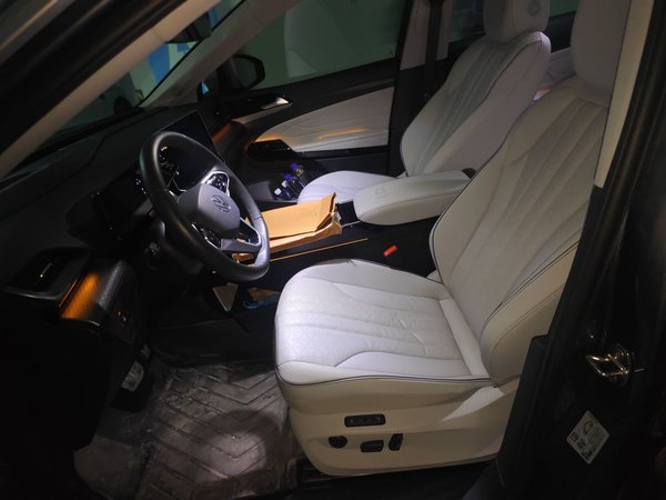 Volkswagen ID.6 X 2023, 8500 км, за 22796 USD - фото 16