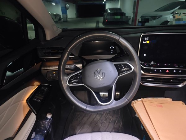 Volkswagen ID.6 X 2023, 8500 км, за 22796 USD - фото 11