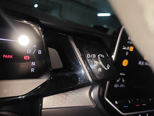 Volkswagen ID.6 X 2023, 8500 км, за 22796 USD - фото 15