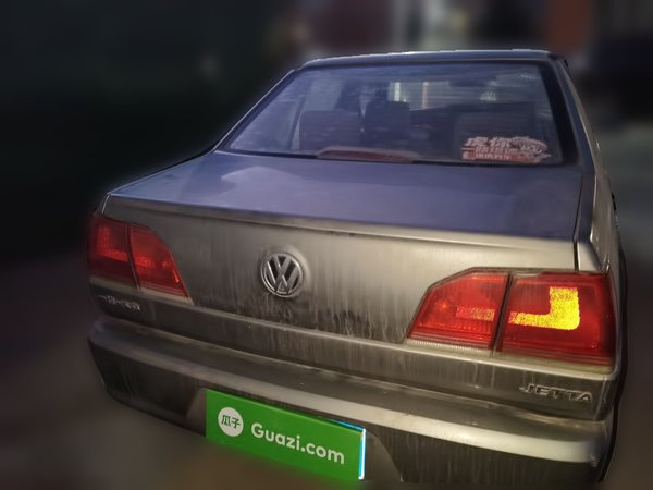 Volkswagen Jetta 2010, 141200 км, за 2533 USD