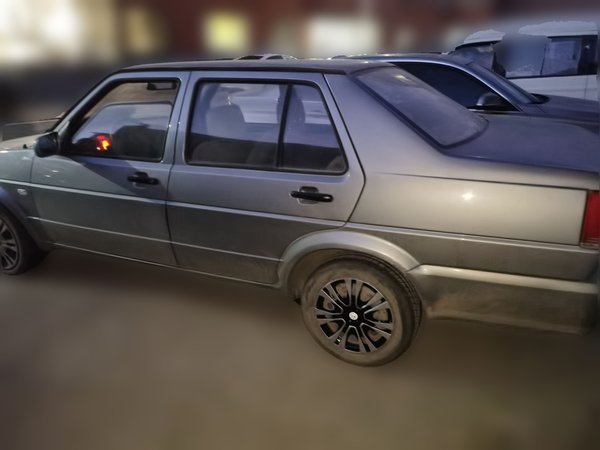 Volkswagen Jetta 2010, 141200 км, за 2533 USD