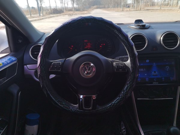 Volkswagen Jetta 2013, 61800 км, за 3734 USD - фото 11