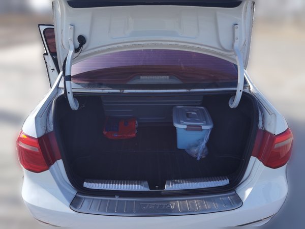 Volkswagen Jetta 2013, 61800 км, за 3734 USD - фото 20