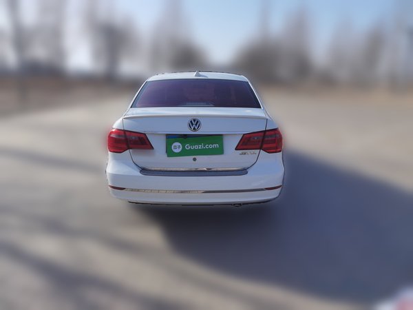 Volkswagen Jetta 2013, 61800 км, за 3734 USD